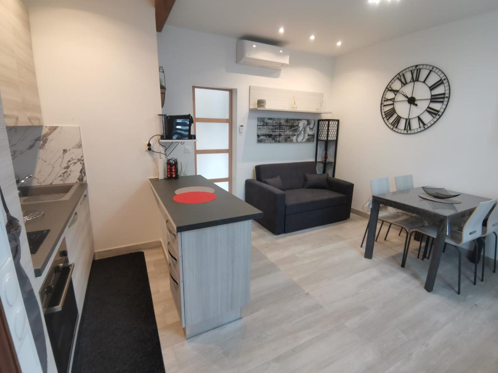 Apartamento Coquet 2 pièces entièrement rénové et climatisé Cannes Exterior foto